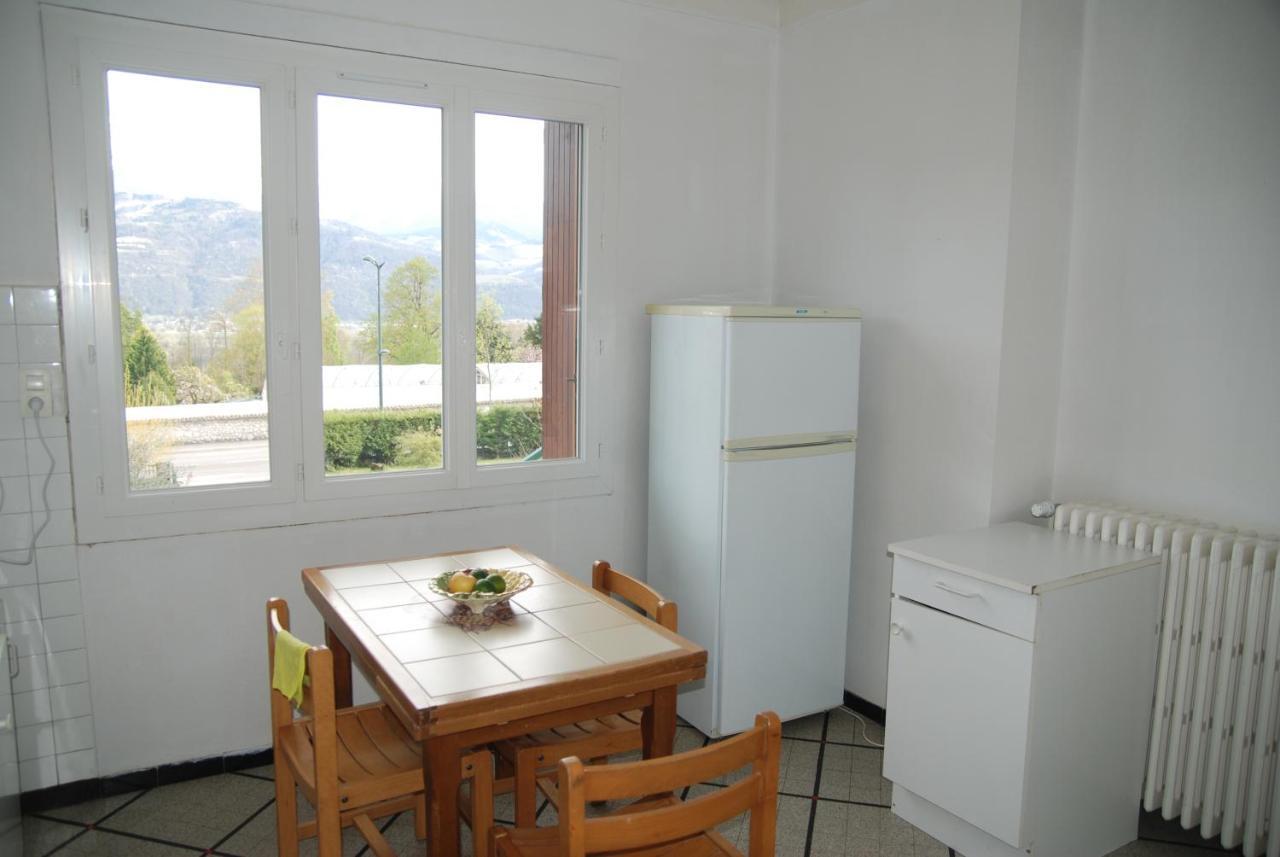 Spacious Home At The Heart Of Saint Ismier Екстер'єр фото